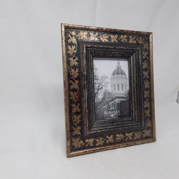 Bombay Wooden Ornate 4x6 Opening Picture Frame - Picture 2 of 12
